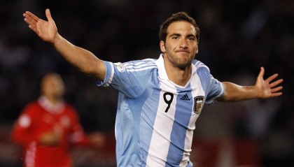 开云体育平台APP-公牛爆冷76人，字母哥连续得分拉开差距，东部格局暗流涌动