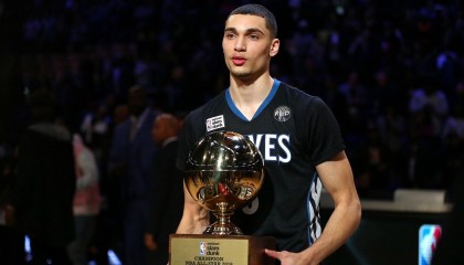 开云体育在线-汉密尔顿的公牛封锁，当F1争冠化为勒芒式攻防战