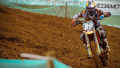 开云体育APP下载-拉文节奏革命，当爵士的冰封旋律冻结了广东的烈焰