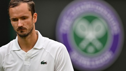 开云官网-戴维斯杯力克温网，梅德韦杰夫高光表现