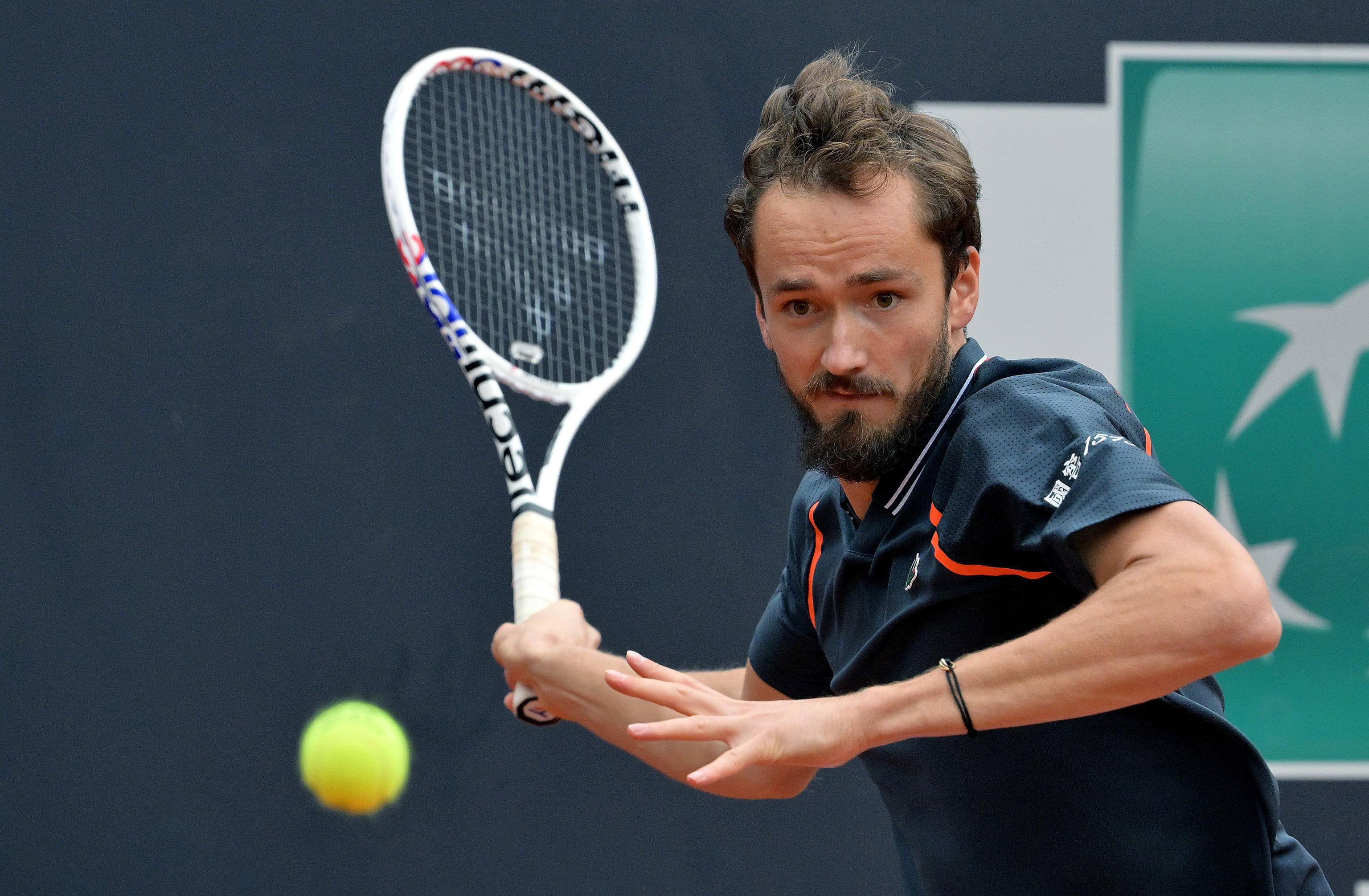 戴维斯杯力克温网，梅德韦杰夫高光表现