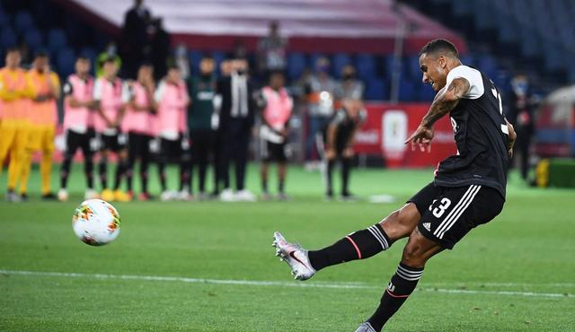 那不勒斯翻盘丹麦,C罗扛起全队 那不勒斯翻盘丹麦,C罗扛起全队