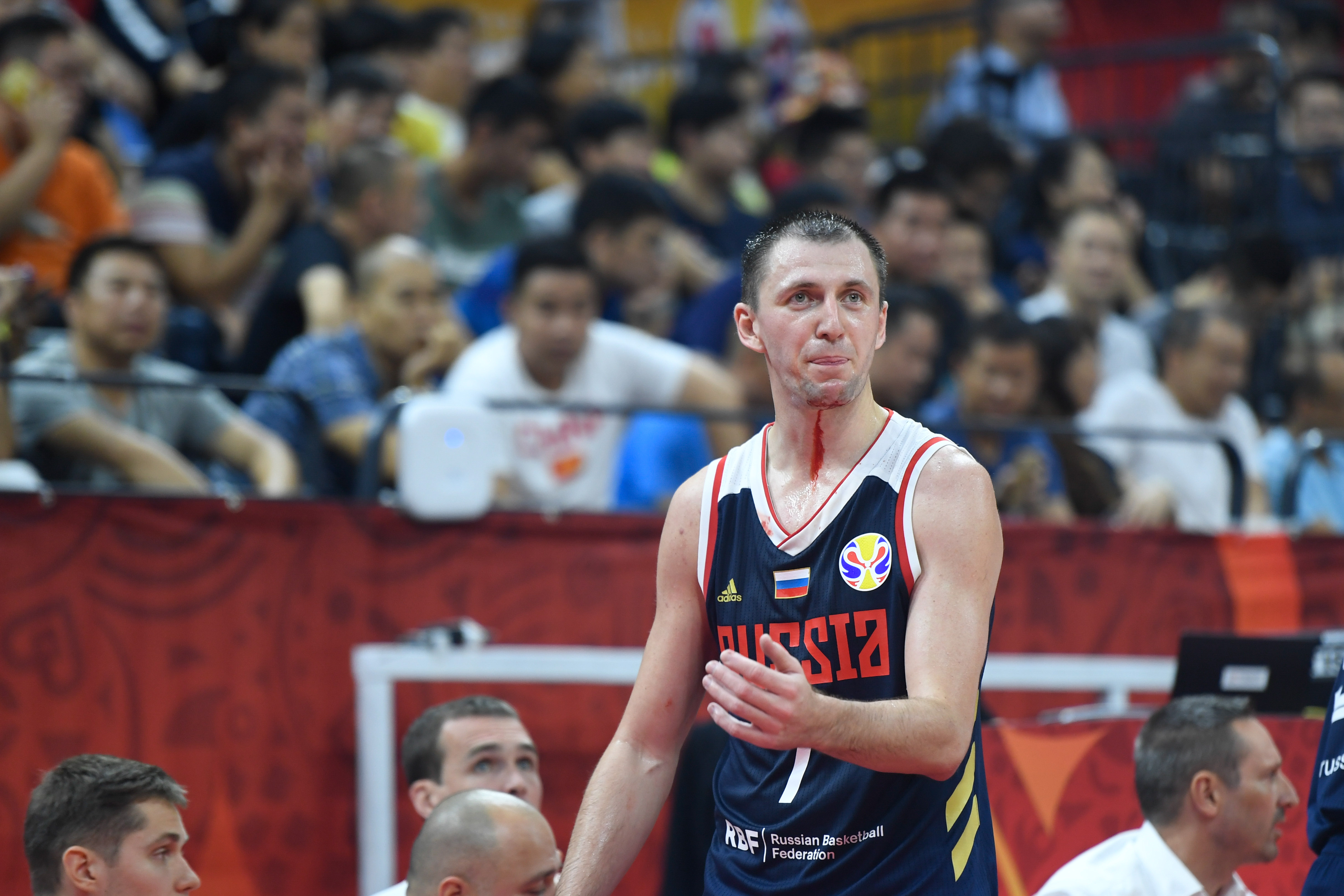 波兰队轻取日本队，波尔惊艳四座