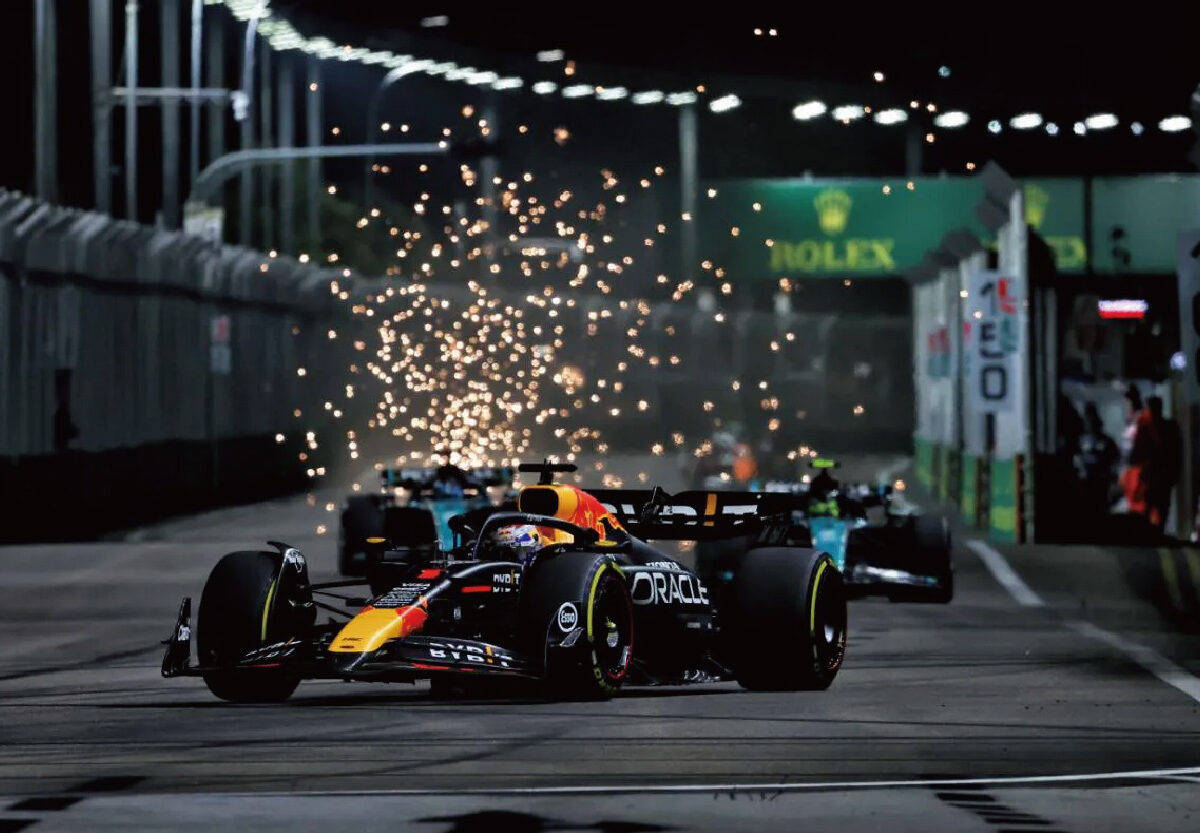 雷诺车队翻盘红牛车队,汉密尔顿关键制胜 雷诺车队翻盘红牛车队,汉密尔顿关键制胜