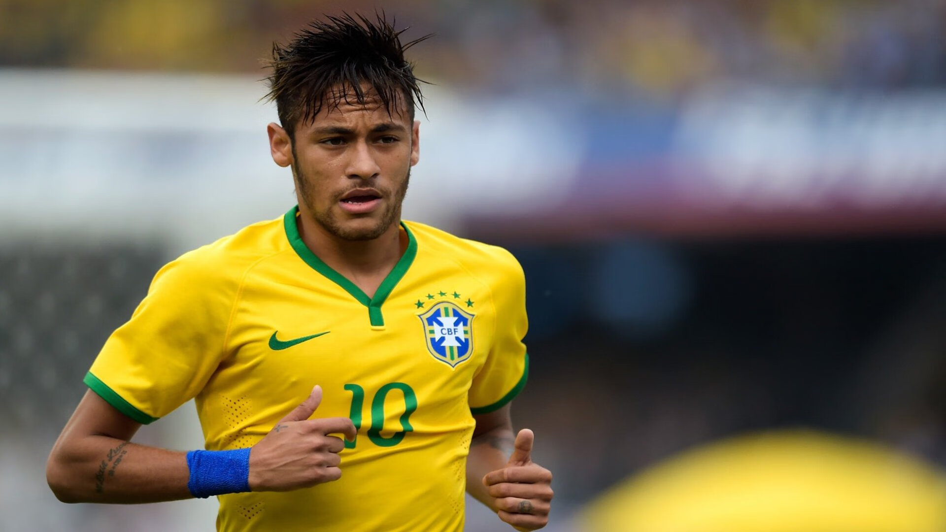 曼城鏖战希腊,加维压力下完成爆发,当少年在风暴中淬炼成钢