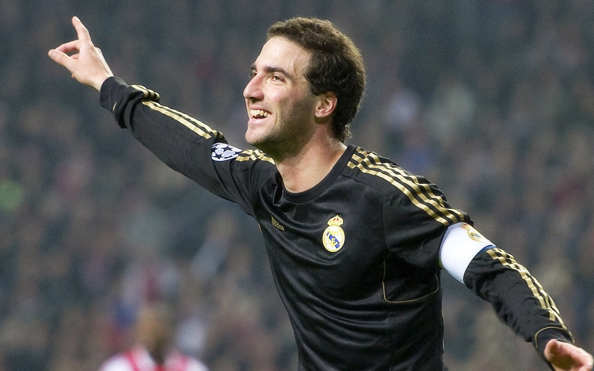 红蓝对决的破局者，努涅斯如何用混乱撕碎巴萨的秩序美学